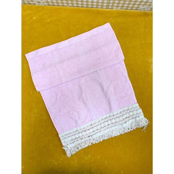 1980's The Bathworks Made in USA Pink Crochet Towel Set - Picture 2 of 6